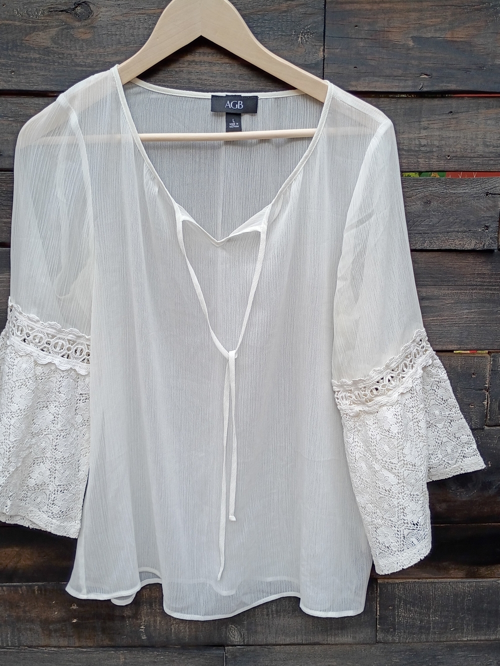 Women's AGB Sheer V-Neck Blouse with Lace Crochet Bell Sleeves Sz L